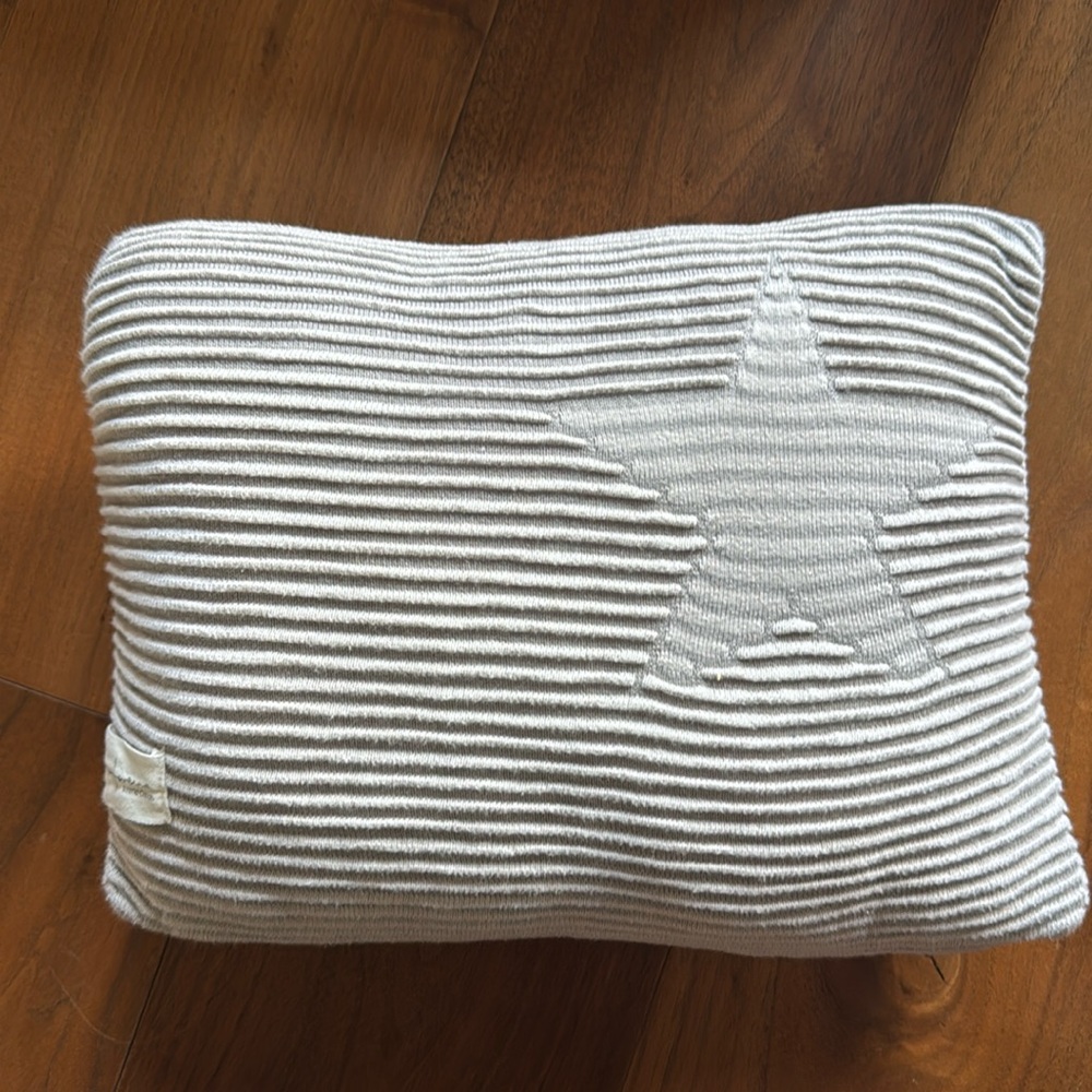 LORENA CANALS / Grey Star Ribbed Cotton Baby Pillow / Toddler Pillow Light Grey